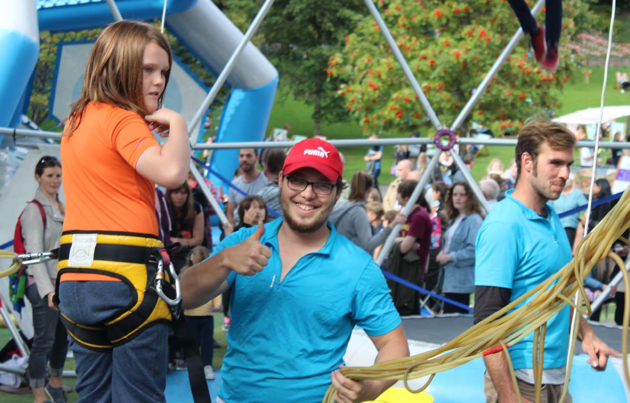 cupula entretenimiento geodesica para niños