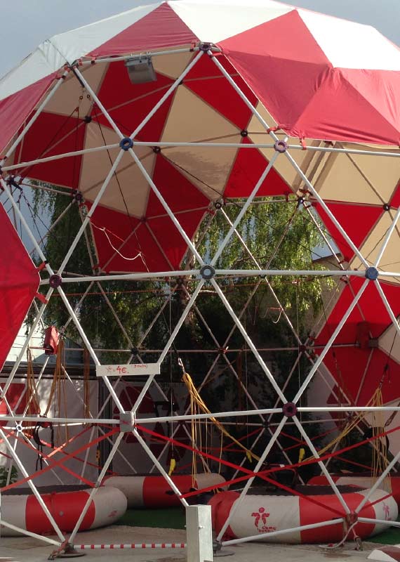 cupula entretenimiento geodesica 4